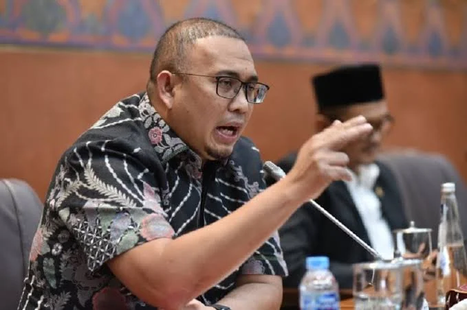 Andre Rosiade Apresiasi Langkah Presiden Prabowo Berikan Bonus Hari Raya untuk Ojol